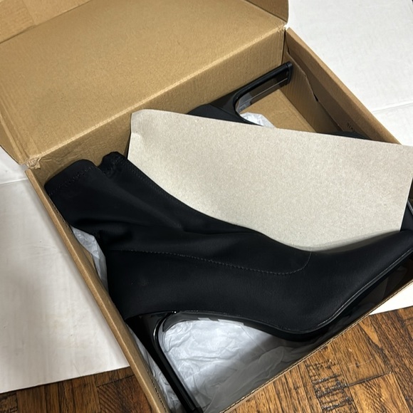 Boohoo ankle booties High Heel Sock Boots Wide fit size US 10      EU 41 or UK 8 - Picture 16 of 16